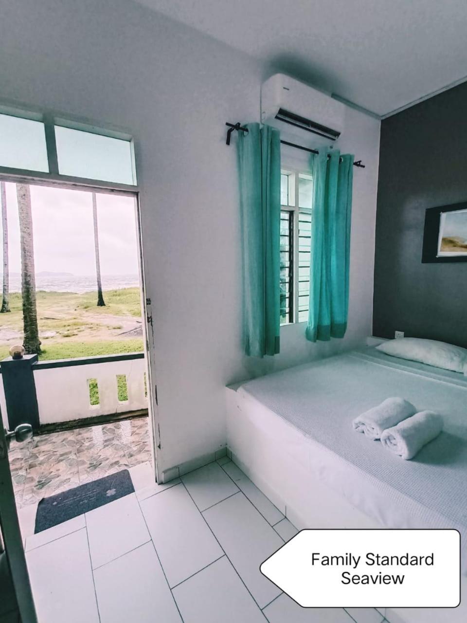 Aqil Beach Inn Marang Exteriér fotografie