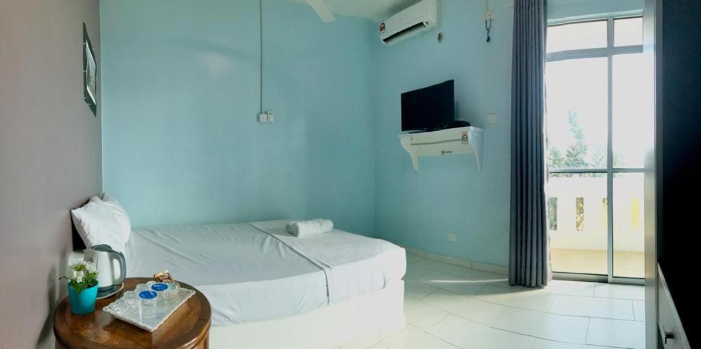 Aqil Beach Inn Marang Exteriér fotografie